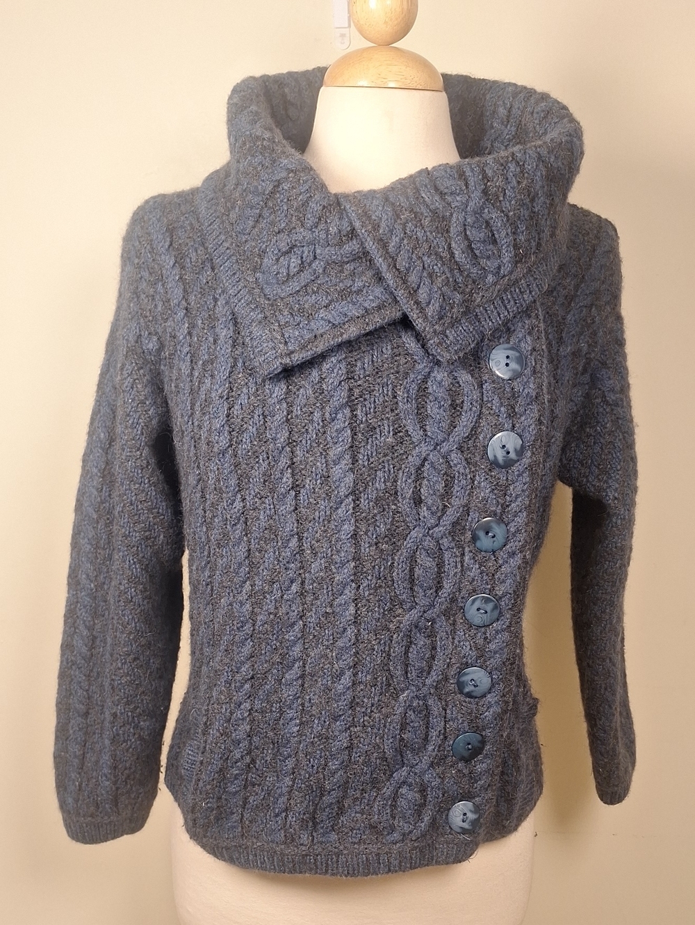 Aran Crafts Merino wool Cable-Knit  Cardigan S L